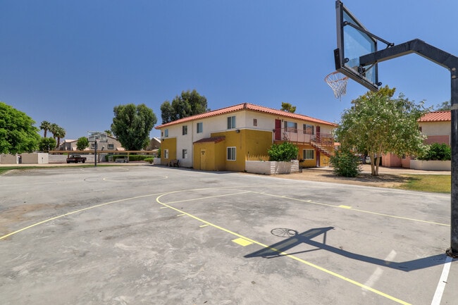 Encanto Apartments