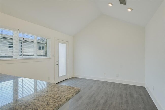 Photo - 1311 E 52nd St Unit 2