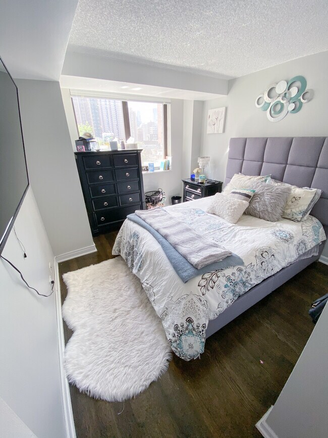 Photo - 33 W Delaware Pl Unidad 7A