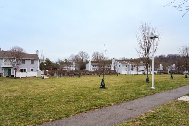 Photo - 187 Jonathon Dayton Ct