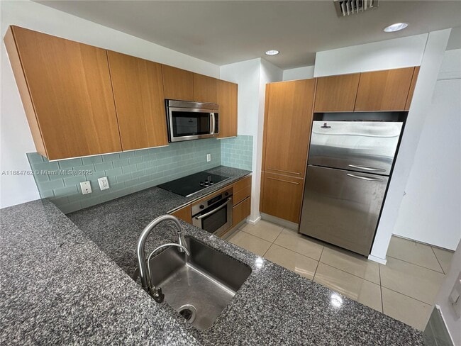 Photo - 1050 Brickell Ave Unit 2222