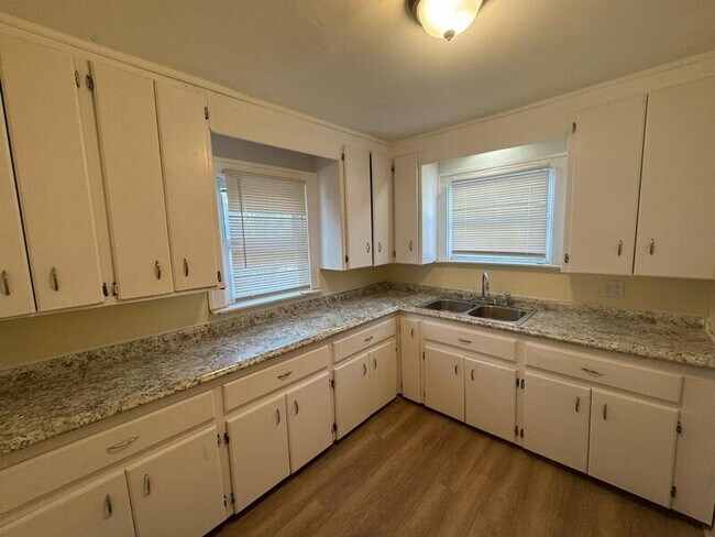 Photo - 15381 Stansbury Ave