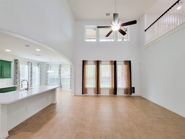 Photo - 4607 Wickby St