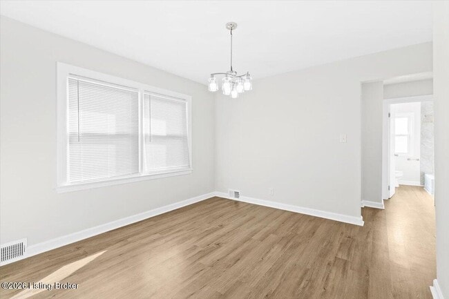 Photo - 1600 Algonquin Pkwy Unit 1