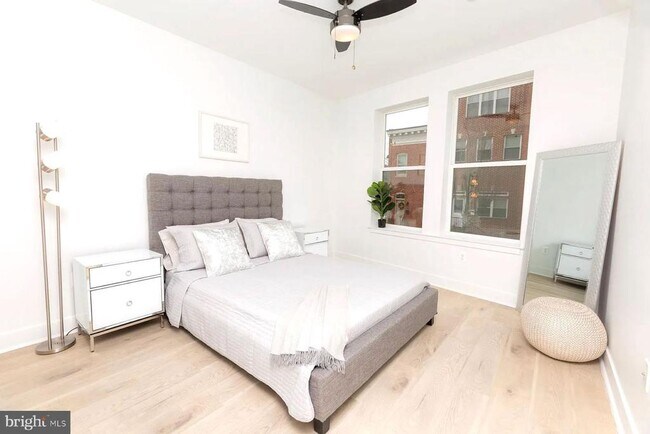 Photo - 1702 Light St Unidad 203