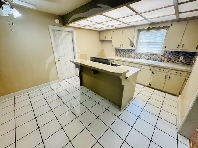 Photo - "Charming 2-Bedroom Haven on Main Street"