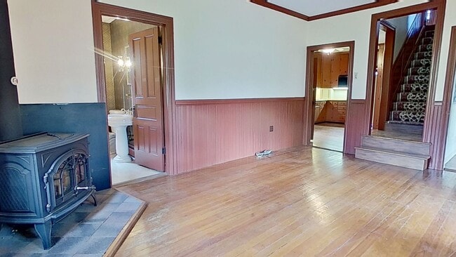 Photo - Spacious 5-Bedroom, 3-Story Farmhouse