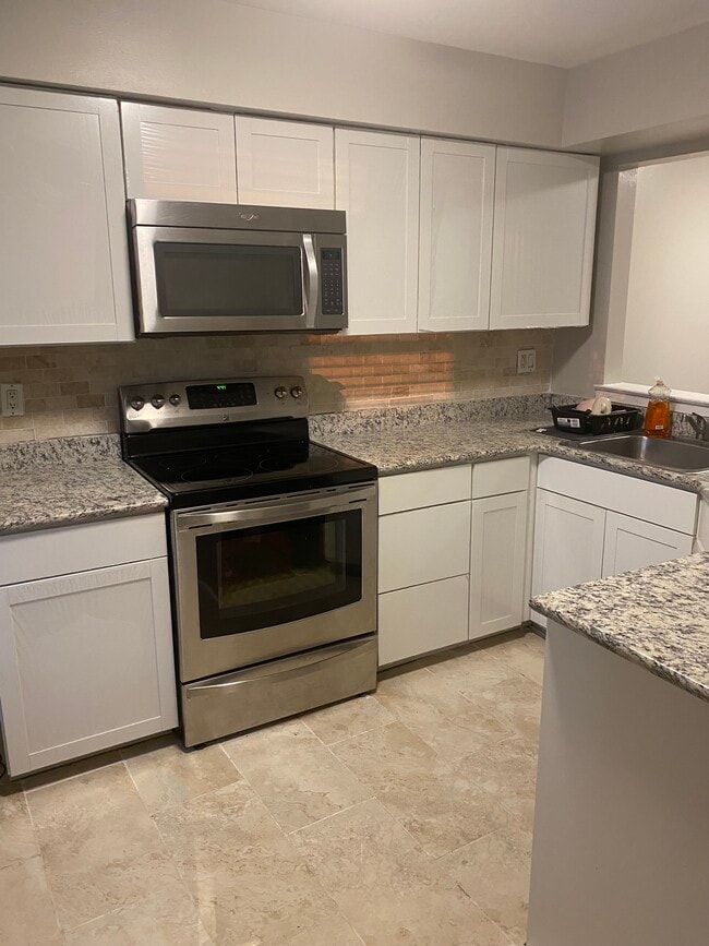 Photo - 15355 Gatehouse Ter