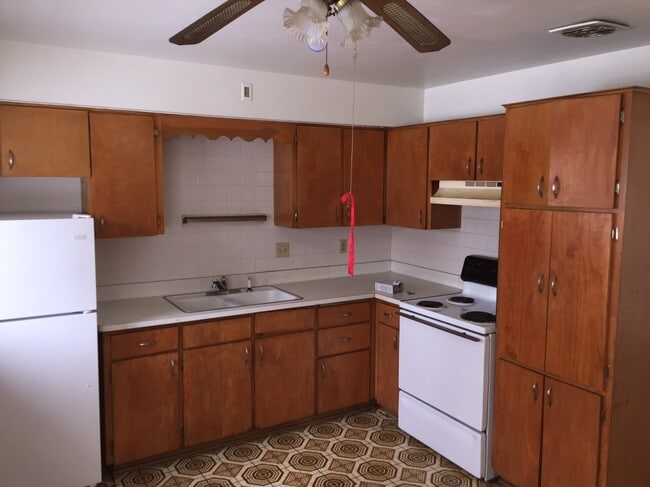 Photo - 926 Blackstone Ave Unit #3