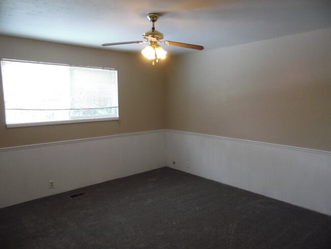 Photo - 350 S 900 W St