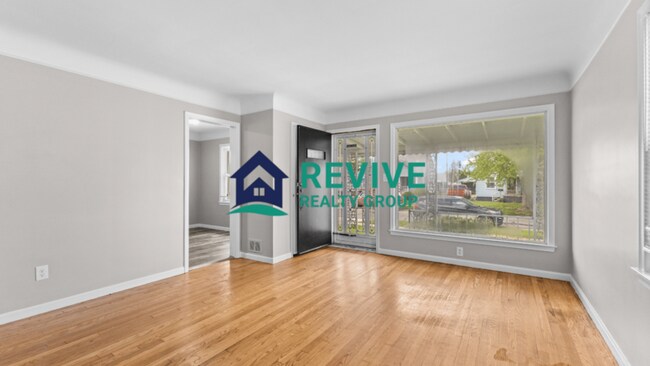 Photo - 1569 Sycamore St