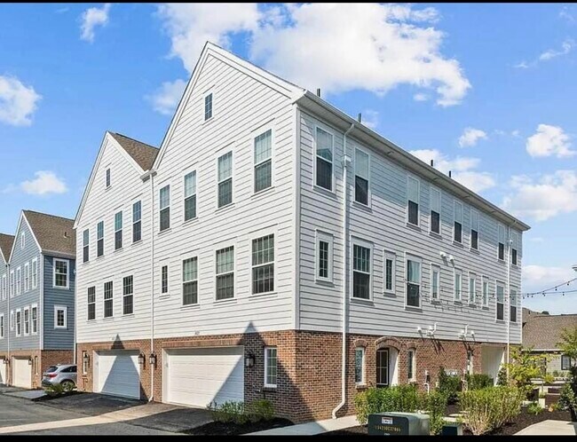 Photo - 3029 Howell Aly Townhome