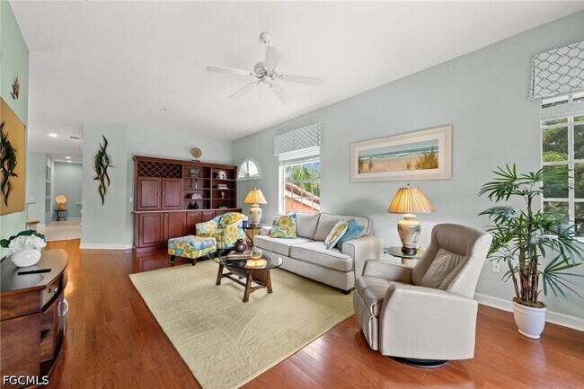 8641 Piazza Del Lago Cir Unit 201