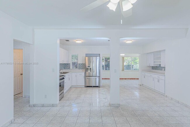 Photo - 13140 N Miami Ave