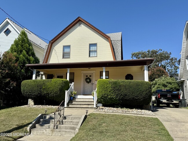 Building Photo - 304 Lareine Ave Unit #2 Rental