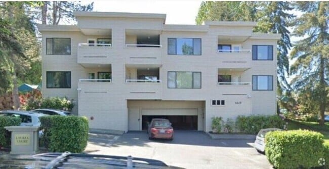 Building Photo - 5225 50th Ave NE Unit 205 Rental
