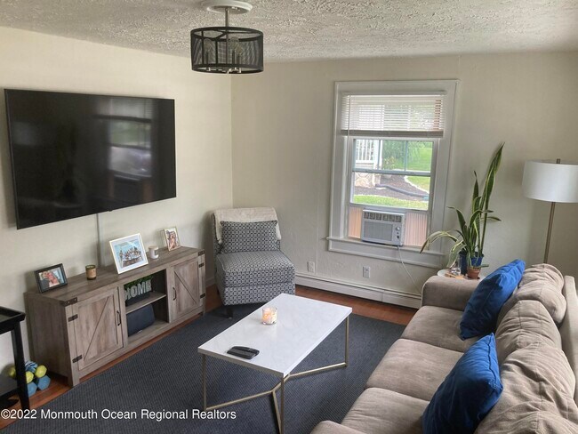 612 Campbell Ave Unit 1