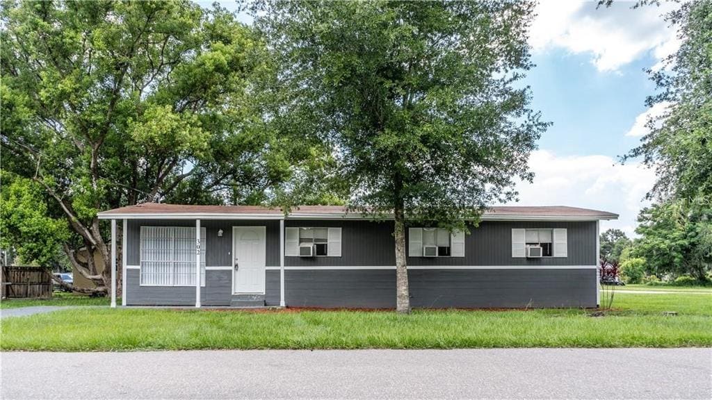 Photo - 302 Sherwood Dr