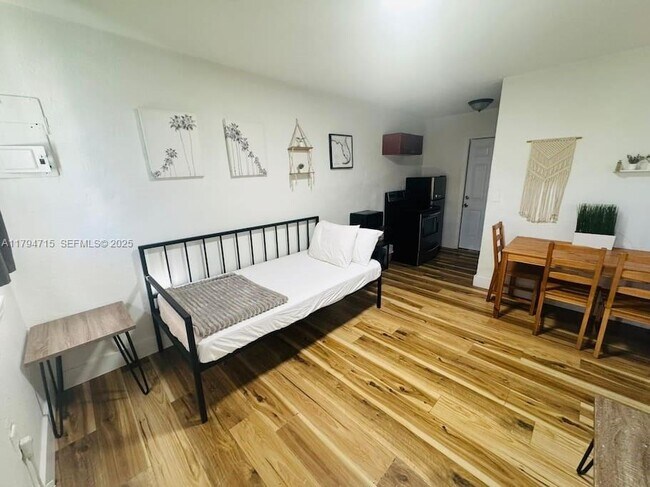 Photo - 7638 N Miami Ave Unit 1