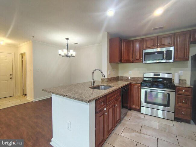 Photo - 17701 Kilmarnock Terrace Unit 1-N