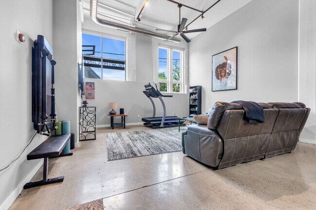 Photo - 1203 N 3rd St
