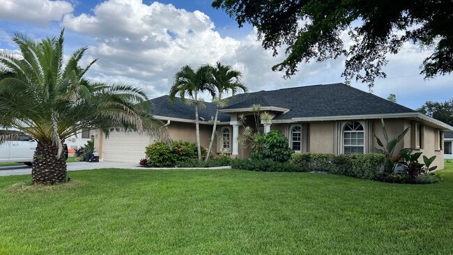 Photo - 910 SE 27th St