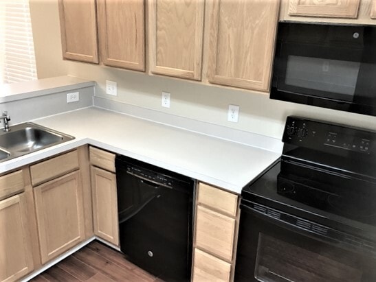 Photo - 56 Sandy Pointe Dr