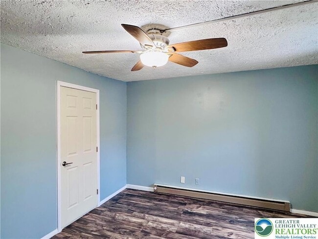 Photo - 402 S Bradford St