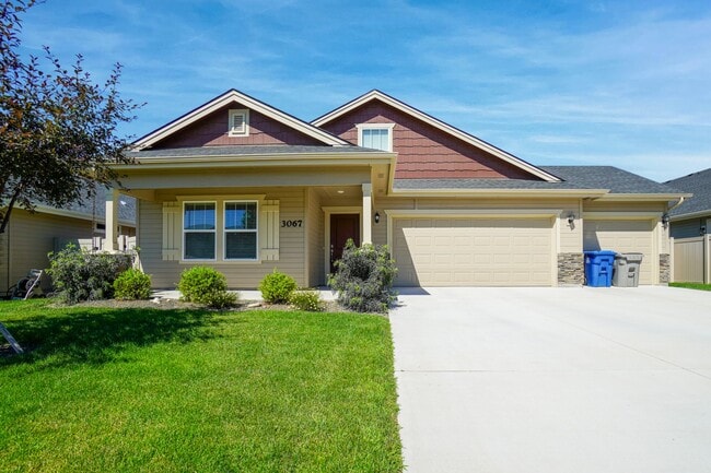 3067 N Greengate Wy