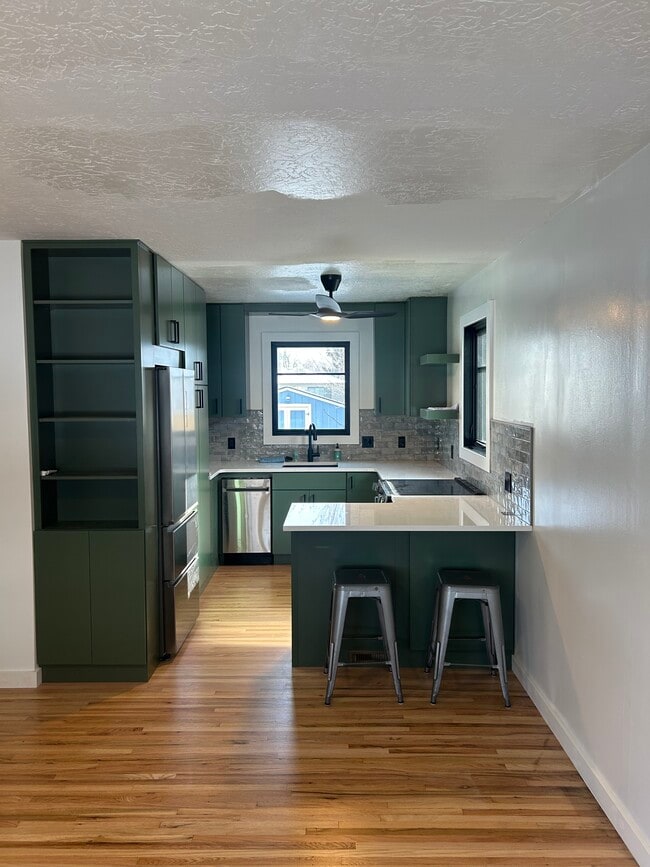 Photo - 410 S 13th Ave