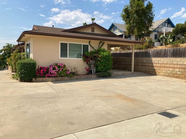 Photo - Homes Management - 2 Bed, 1.5 Bath Duplex ...