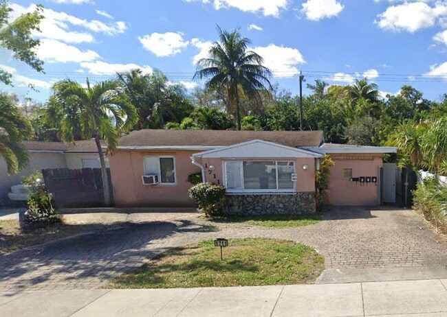 Building Photo - 1711 SW 4th Ave Unit 4
