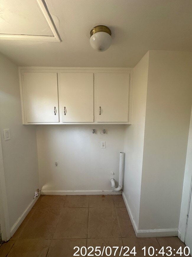 Photo - 5101 Hunter Ave