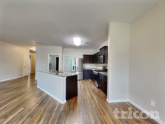 Photo - 731 Independence Ave