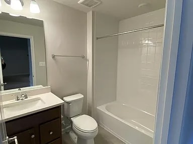 Photo - 3418 Chester Aly