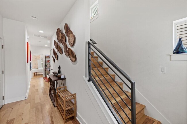 Photo - 2713 Halcyon Dr Unidad 3