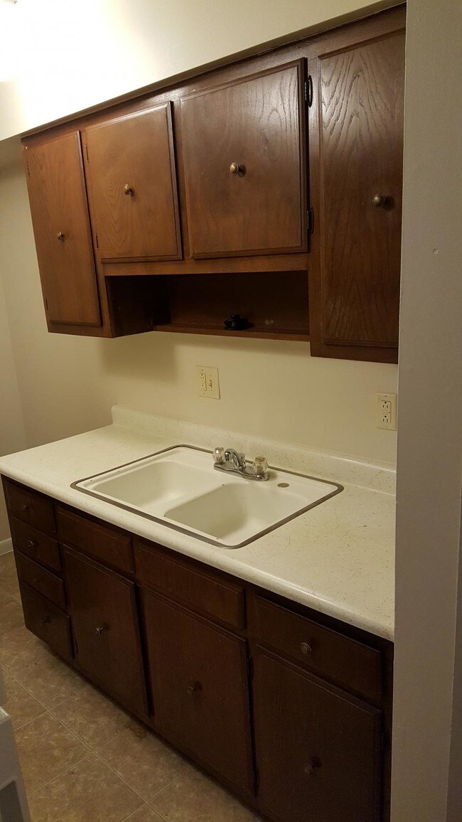 Churchill Manor Apartments New Carlisle, OH