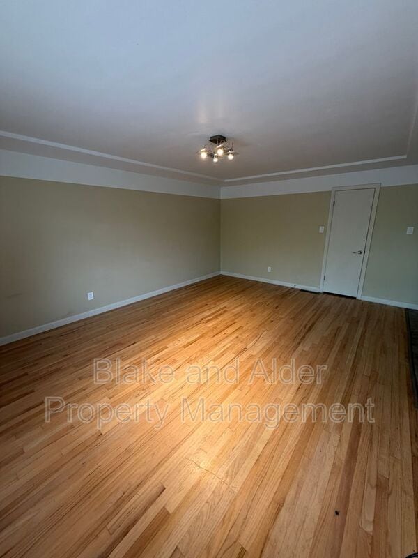 Photo - 5226 SE Clinton St