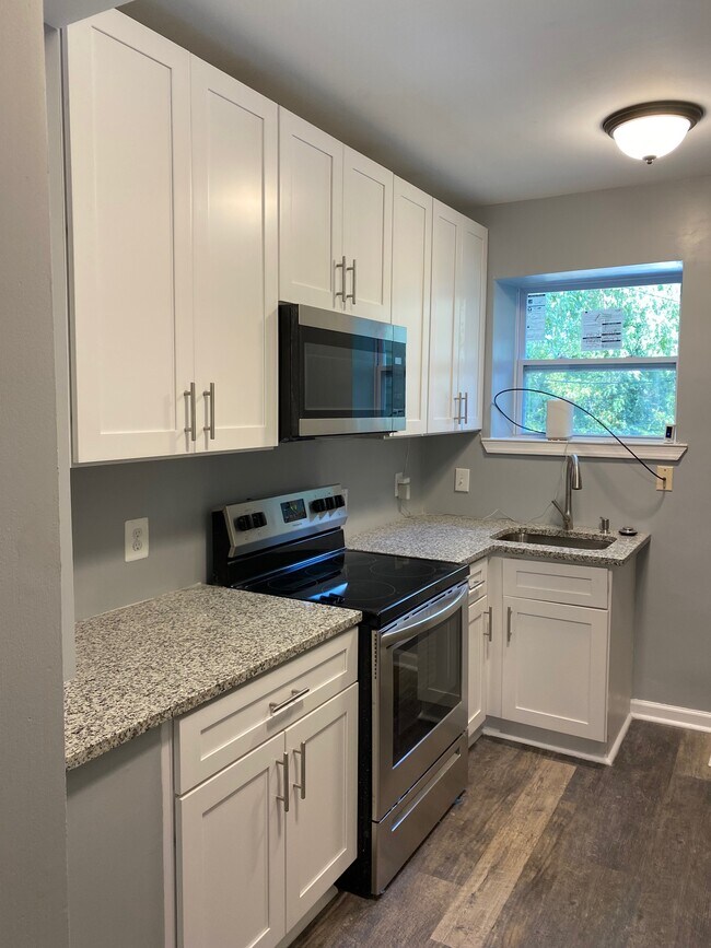 Photo - 627 Denison St