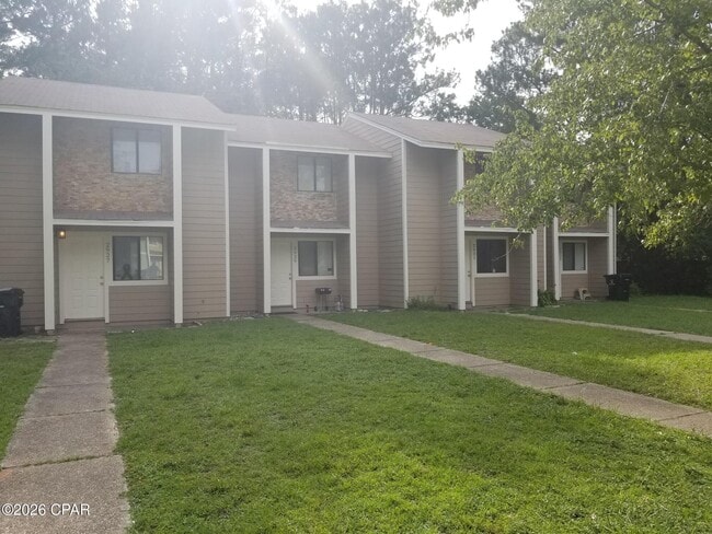 Building Photo - 2931 Ormond Ave