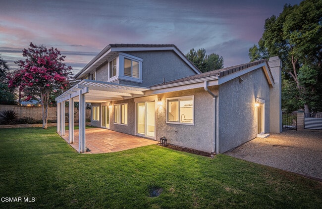 Photo - 1696 Shadow Oaks Pl