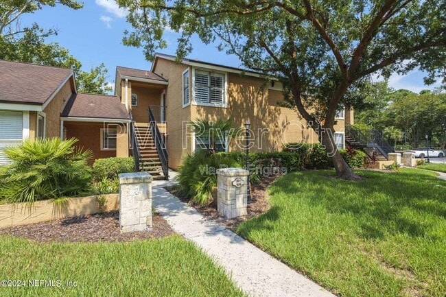 Photo - 908 Shoreline Cir