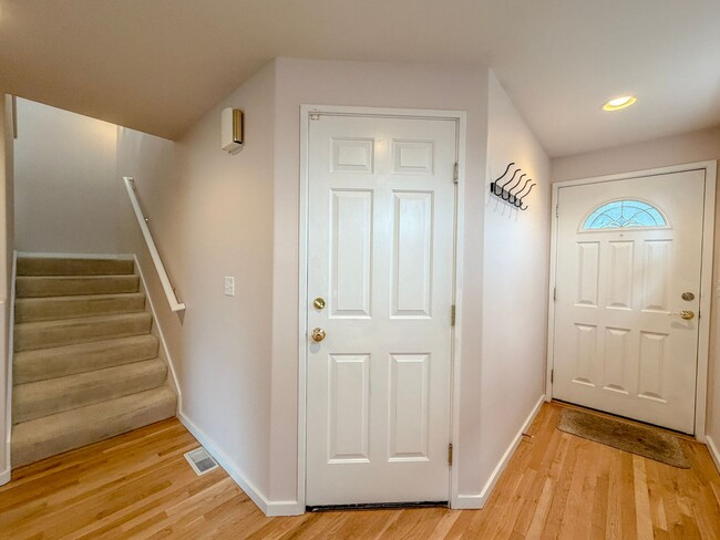 Photo - Contemporary 3bd/2.5bth Magnolia Townhome, $4,250/mo.