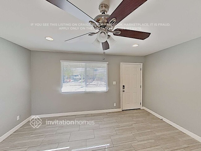 Photo - 816 W 18th St