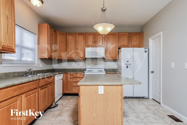 Photo - 107 Trailing Oak Ct