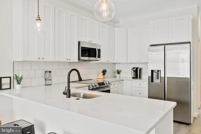Building Photo - 1735 S 23rd St Rental
