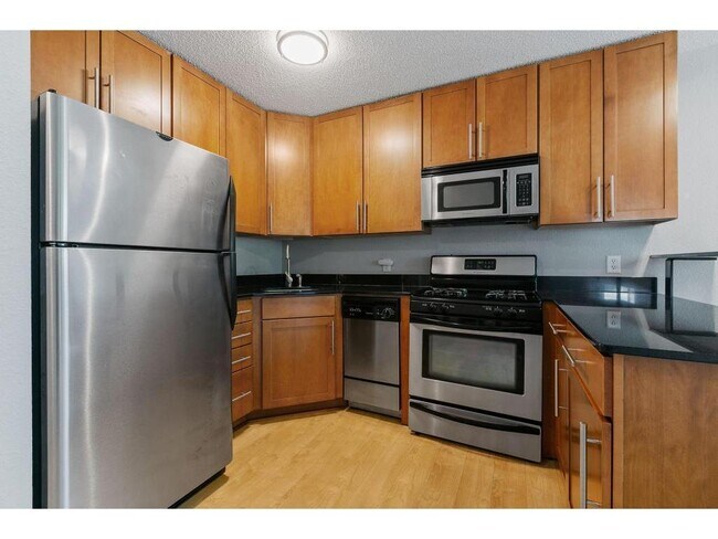 Photo - 2530 1st Ave S Unidad 101