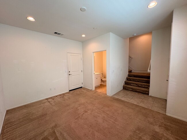 Photo - 4 Bed, 4 Bath in Eastvale!