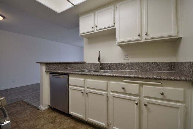 Photo - 15007 Unit 110