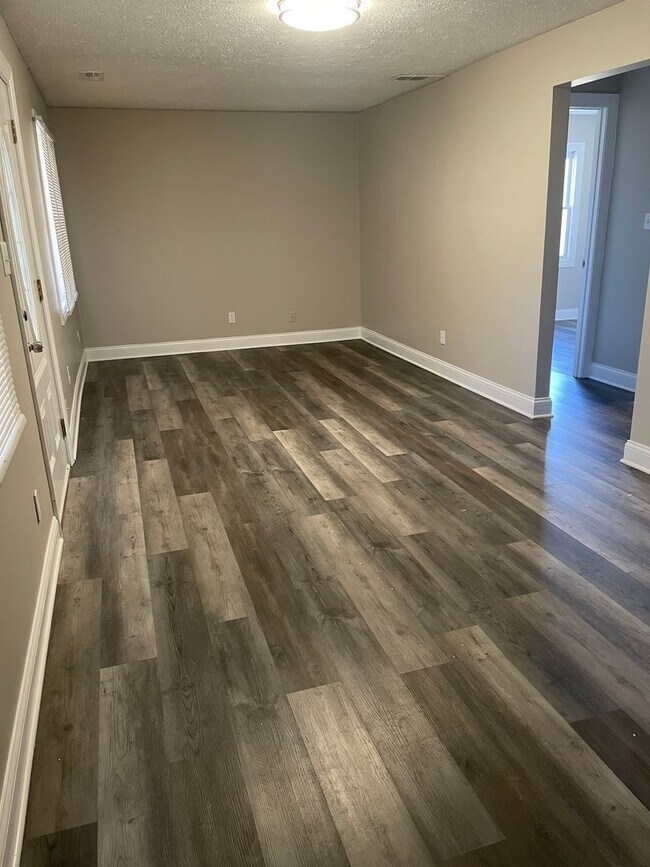 Photo - 3 bedroom 2 Bath house for rent